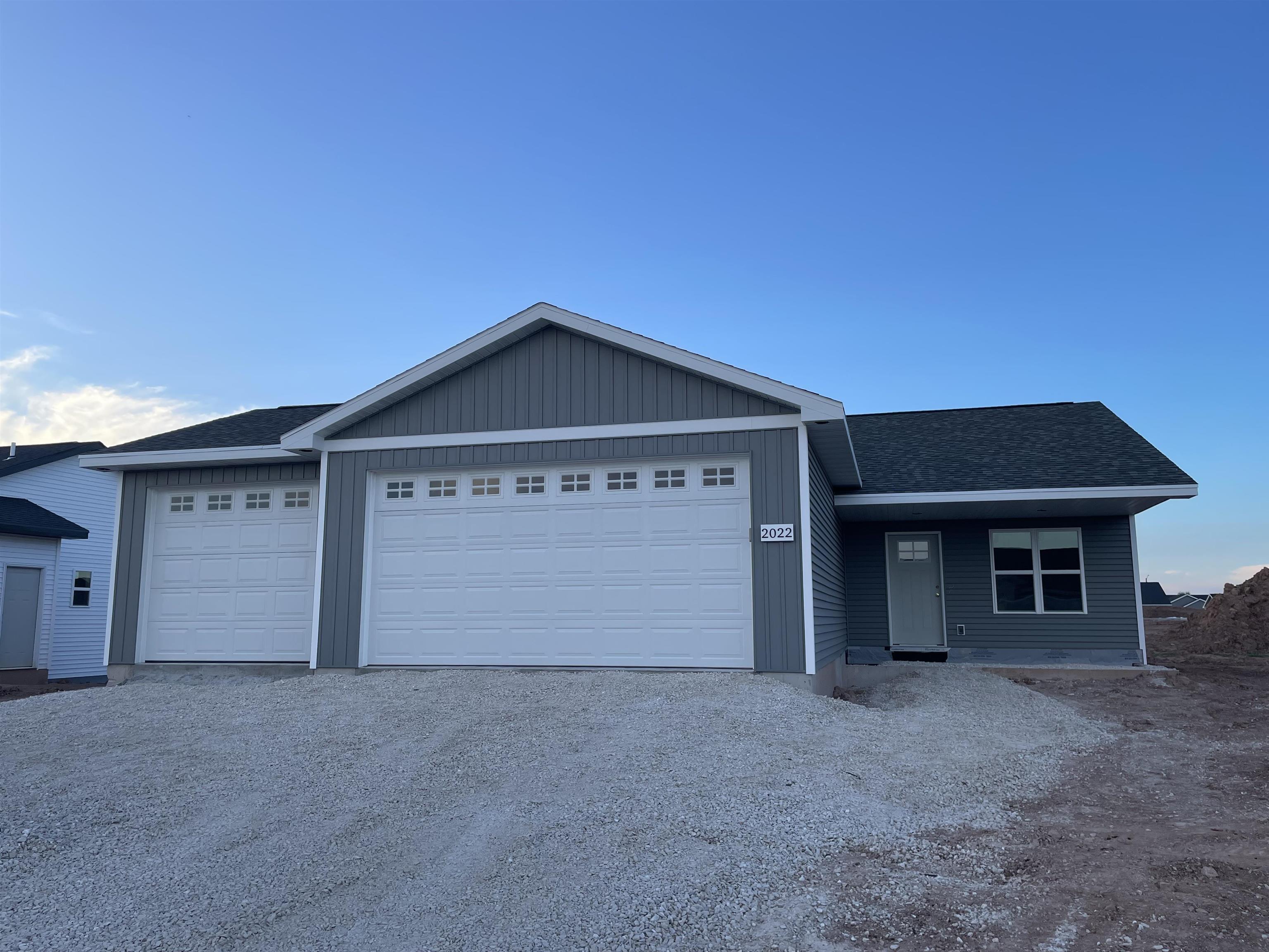 2022 WHITE DOVE Lane