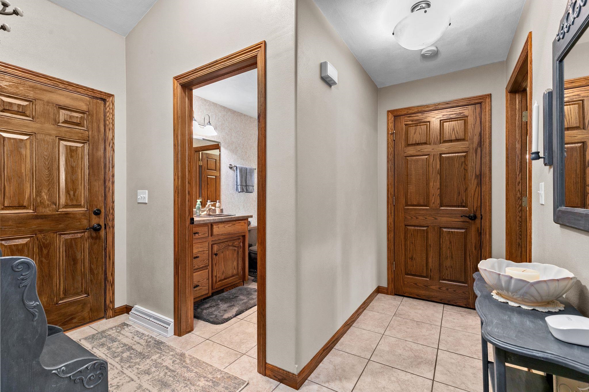 1202 CHELSEA Court