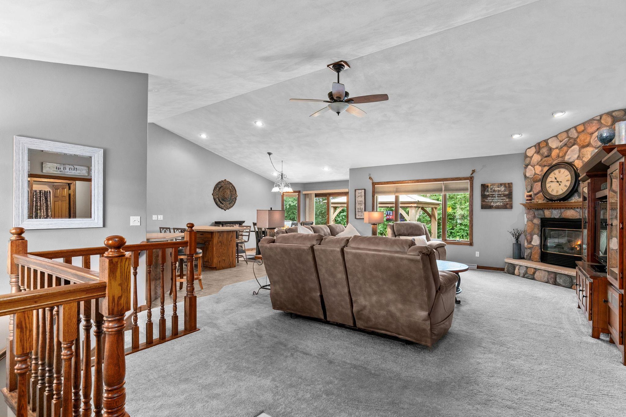 1202 CHELSEA Court