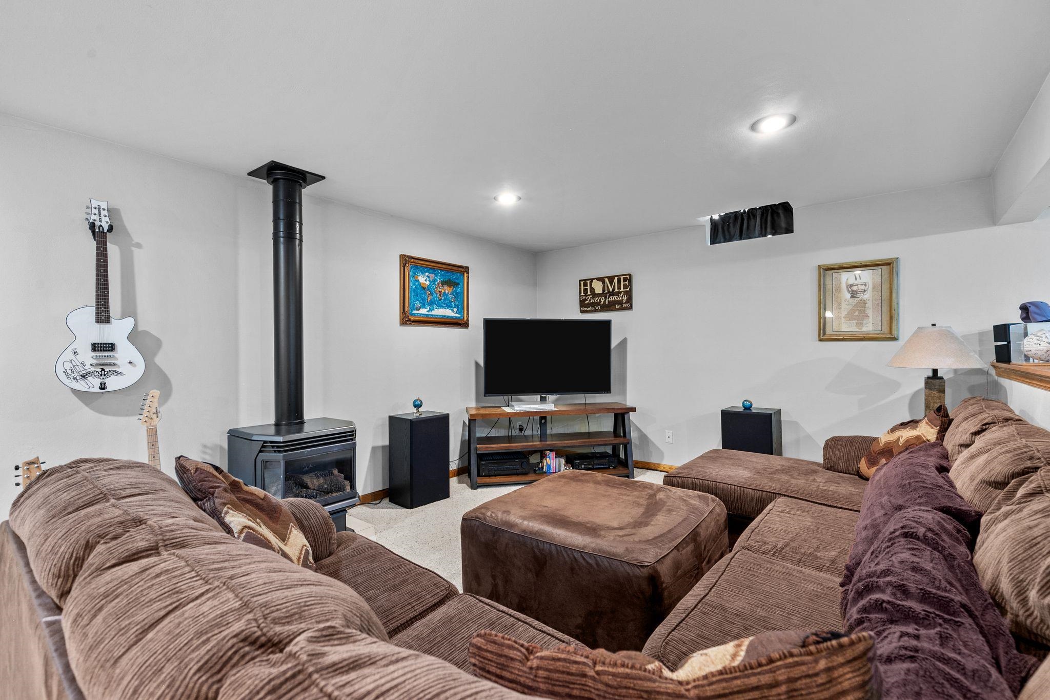 1202 CHELSEA Court