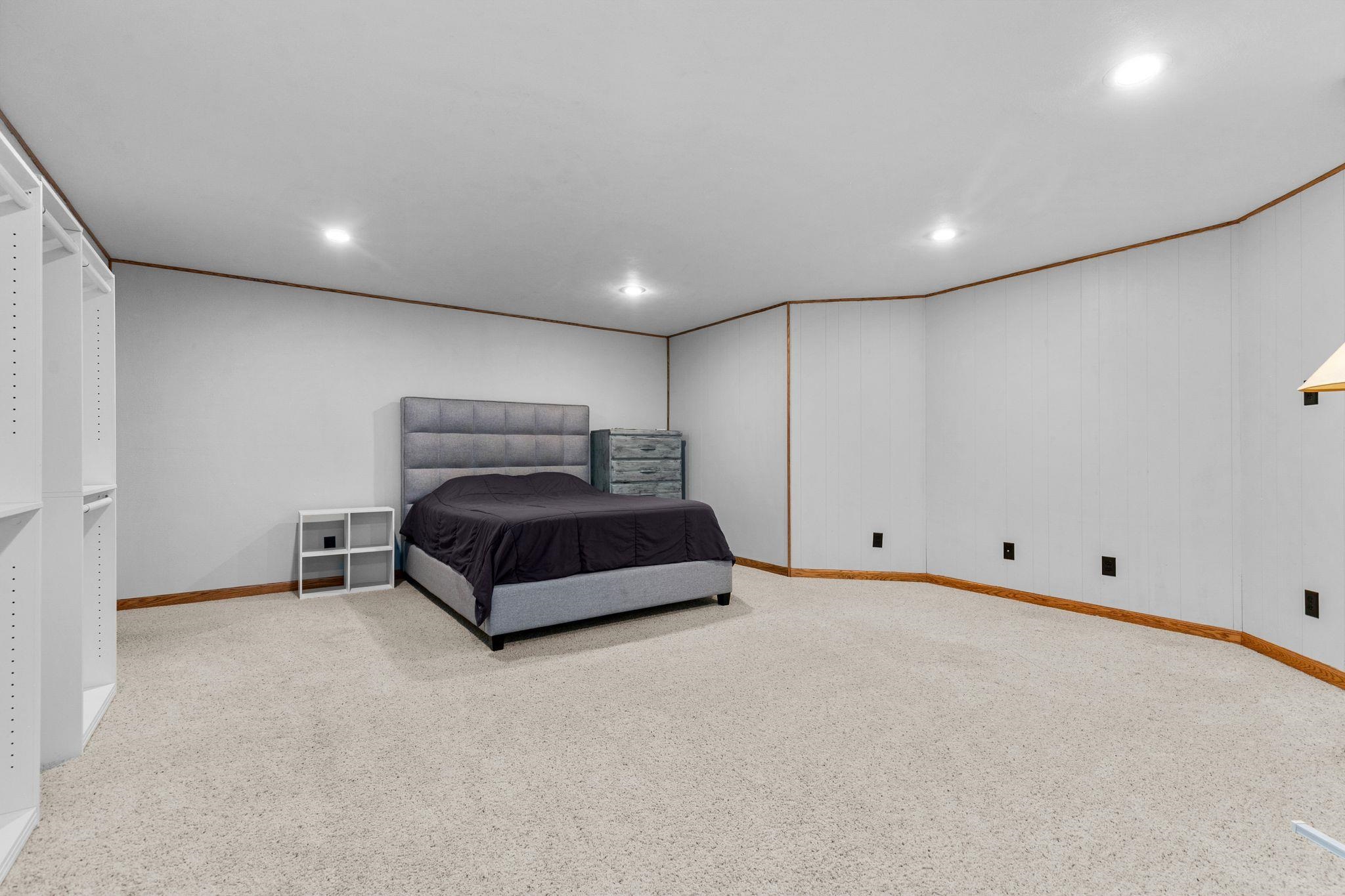 1202 CHELSEA Court