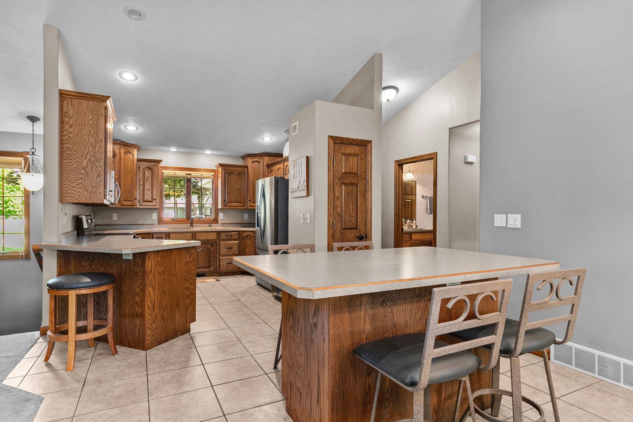 1202 CHELSEA Court