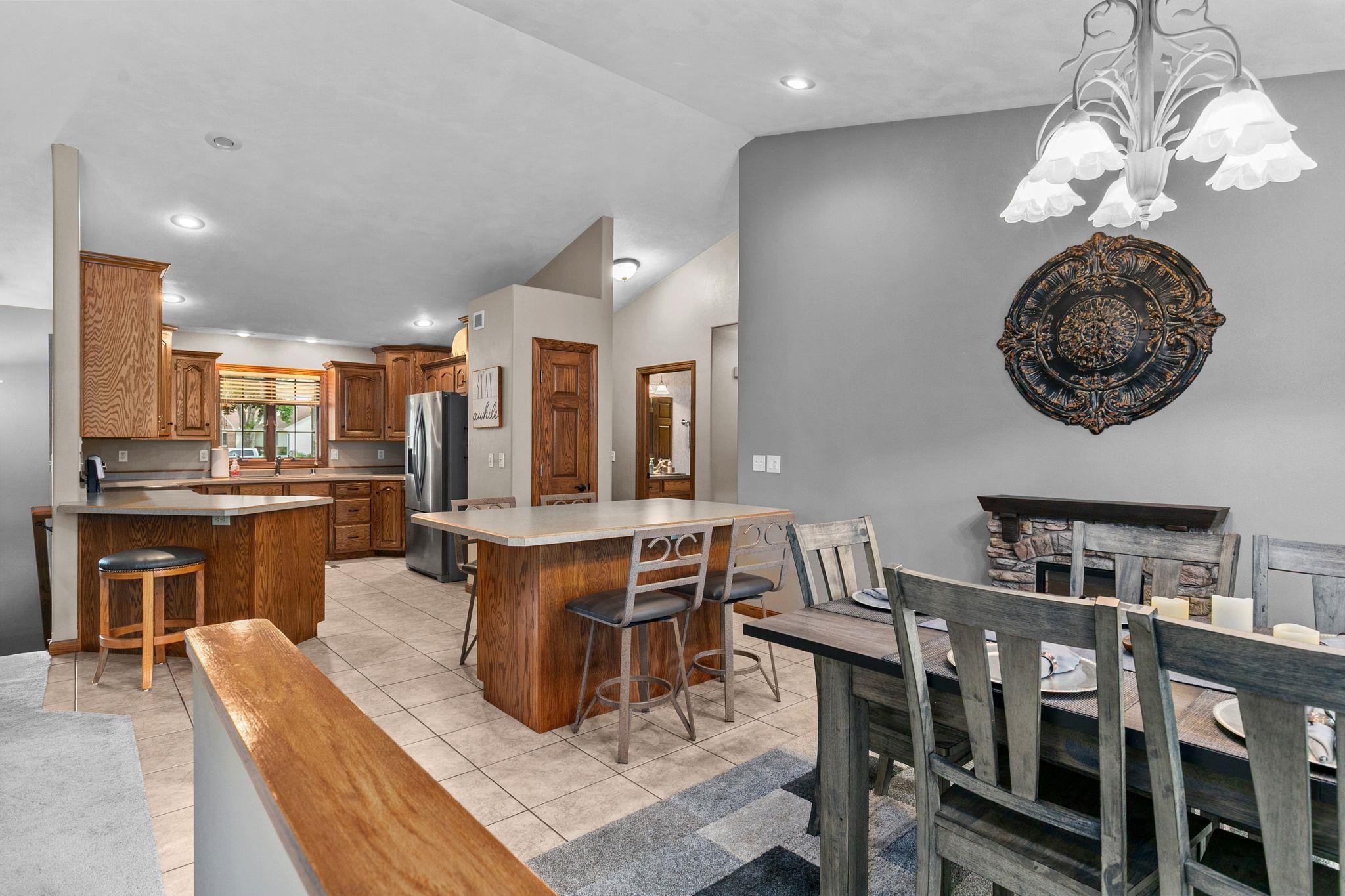 1202 CHELSEA Court