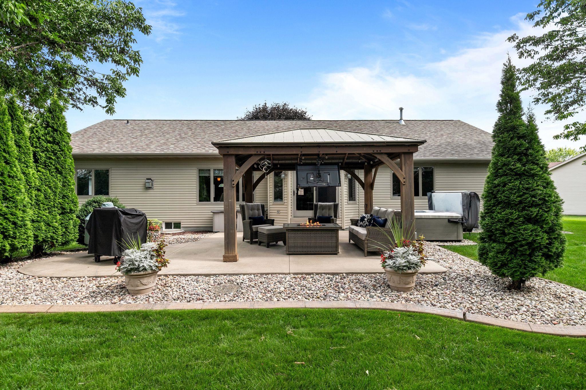 1202 CHELSEA Court