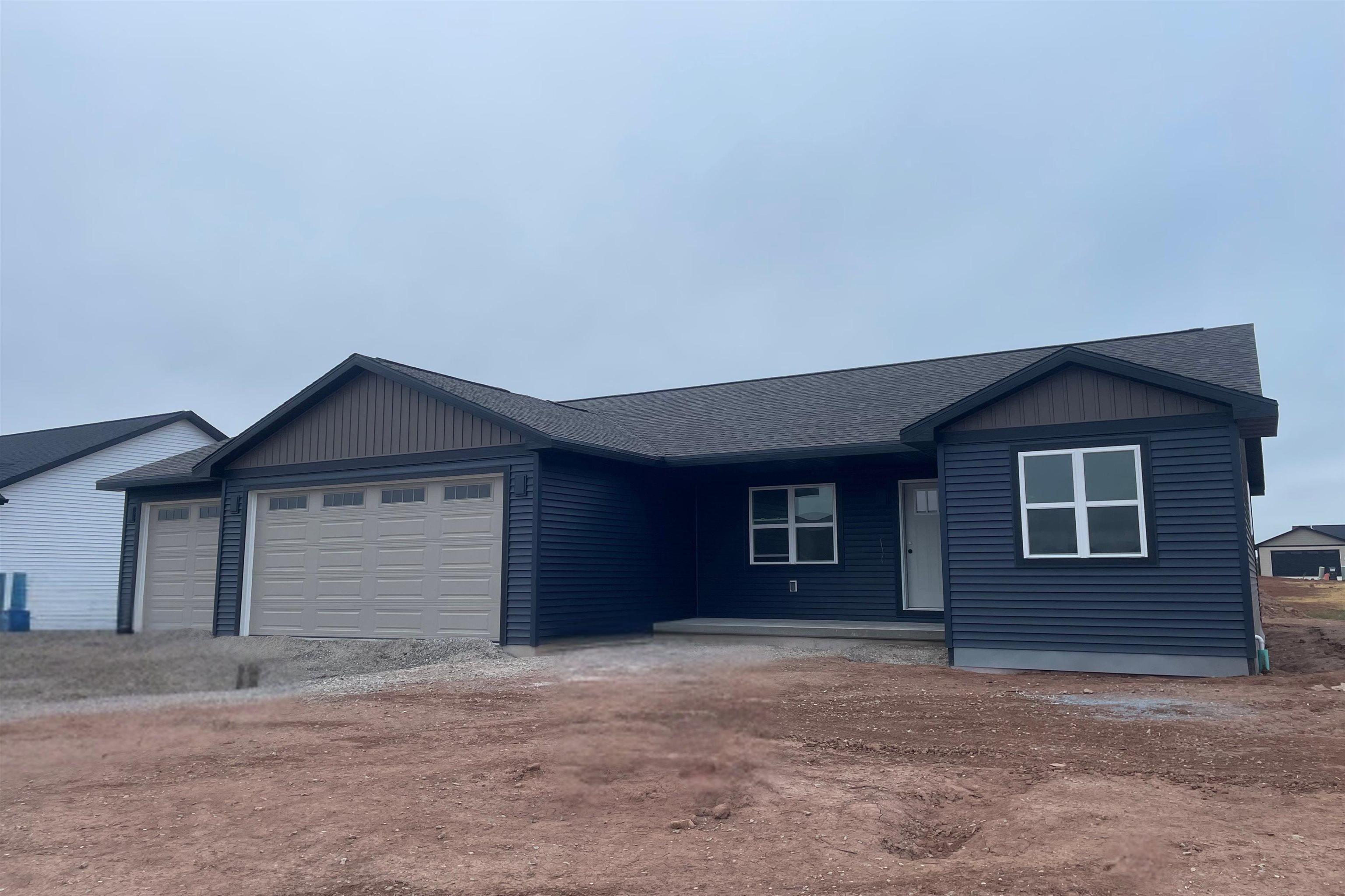 2051 RED FOX Lane