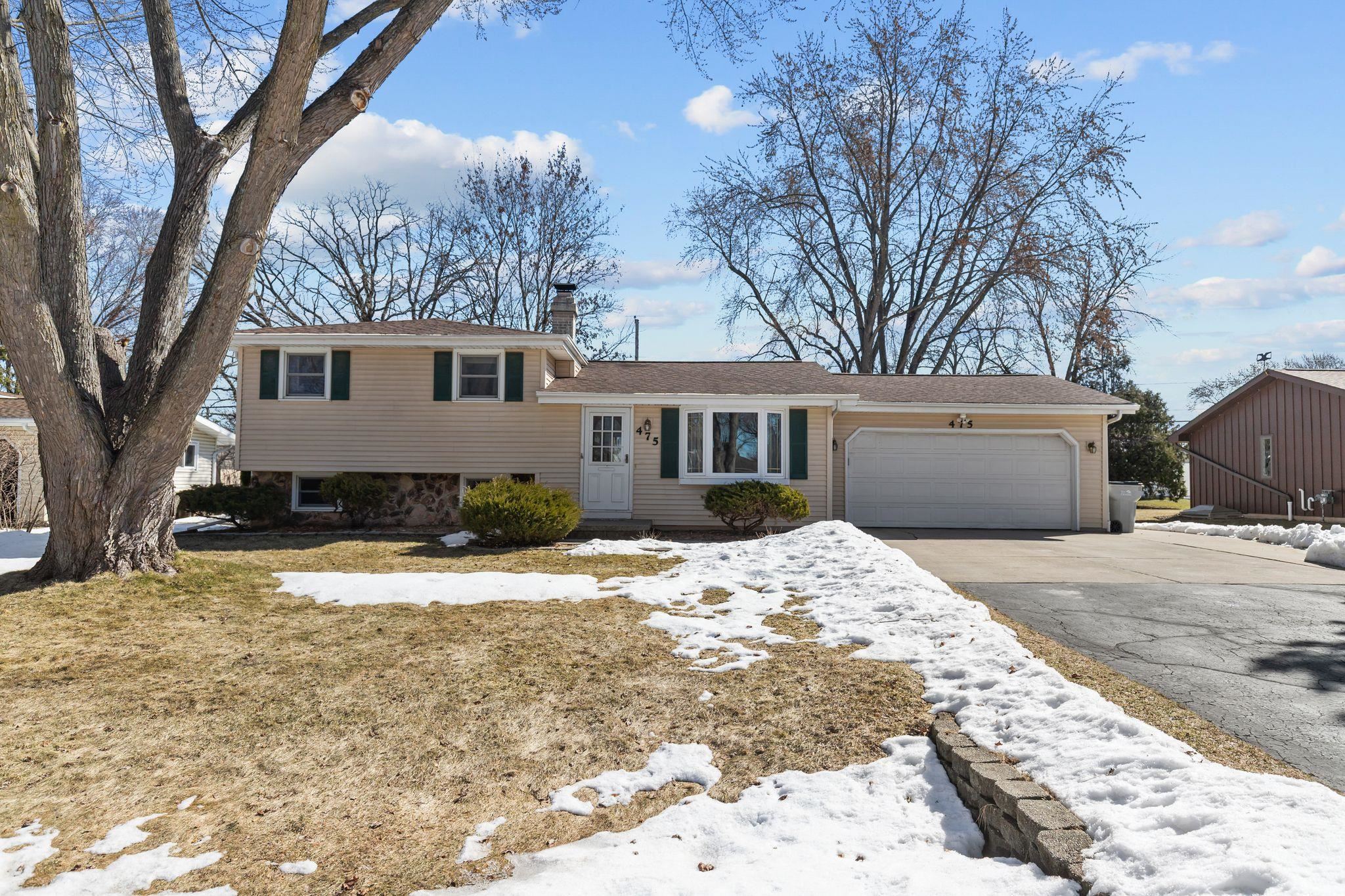475 PLEASANT Court