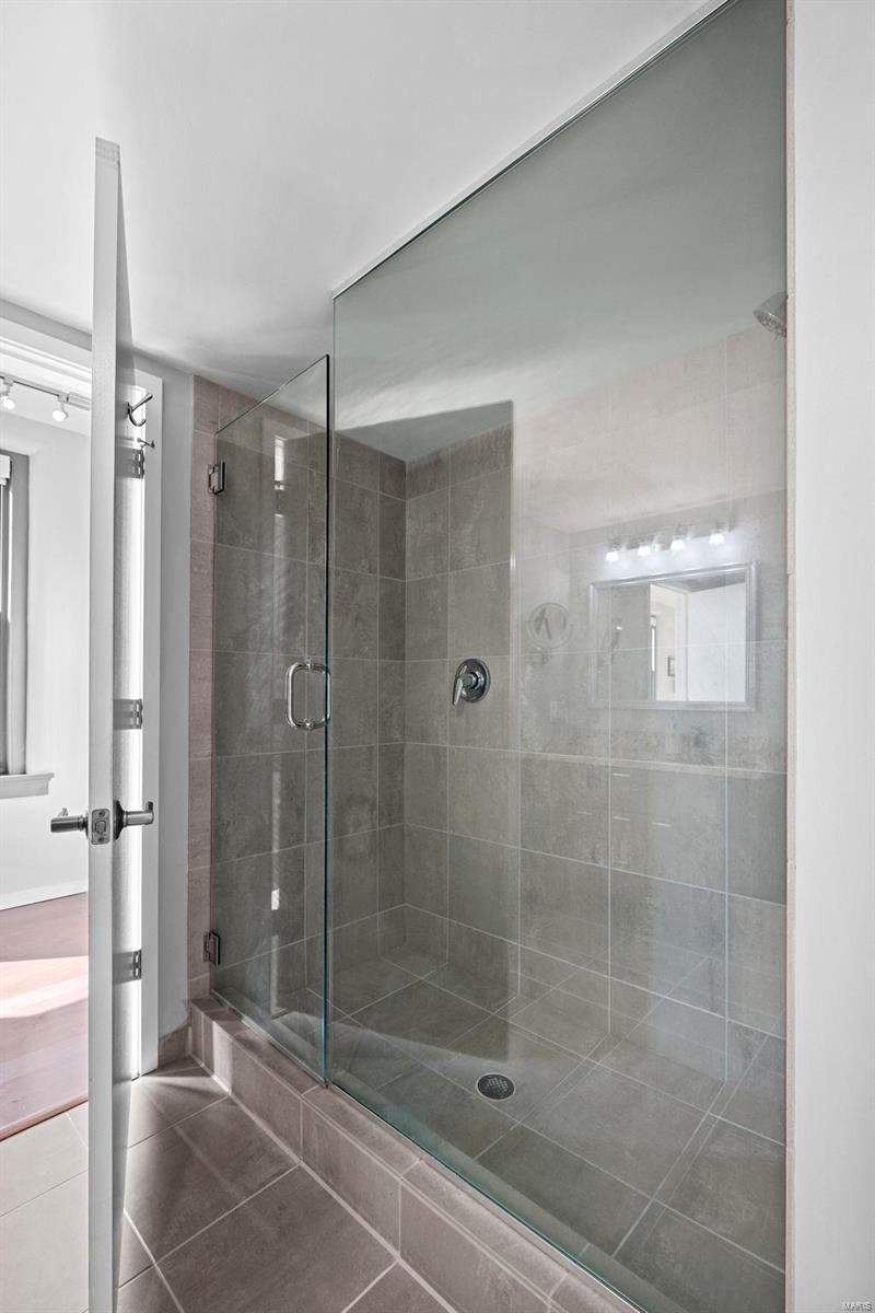 915 Olive Street Unit: 1401