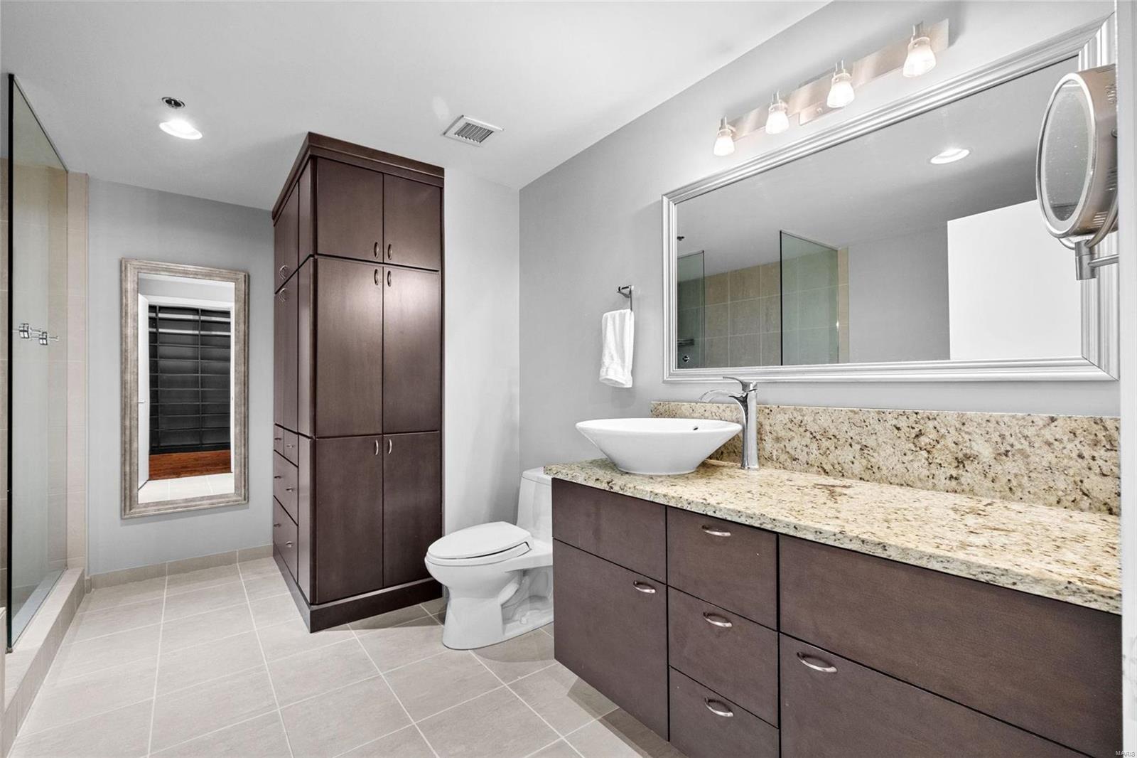 915 Olive Street Unit: 1401