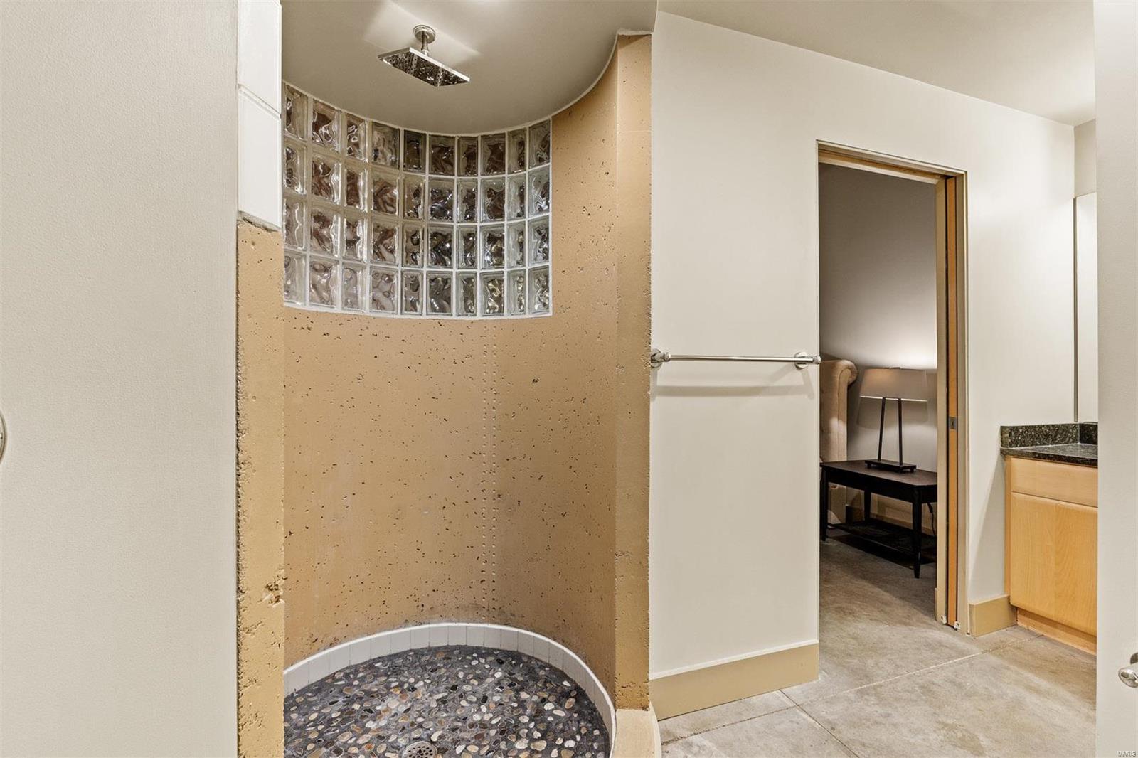 1209 Washington Avenue Unit: 701