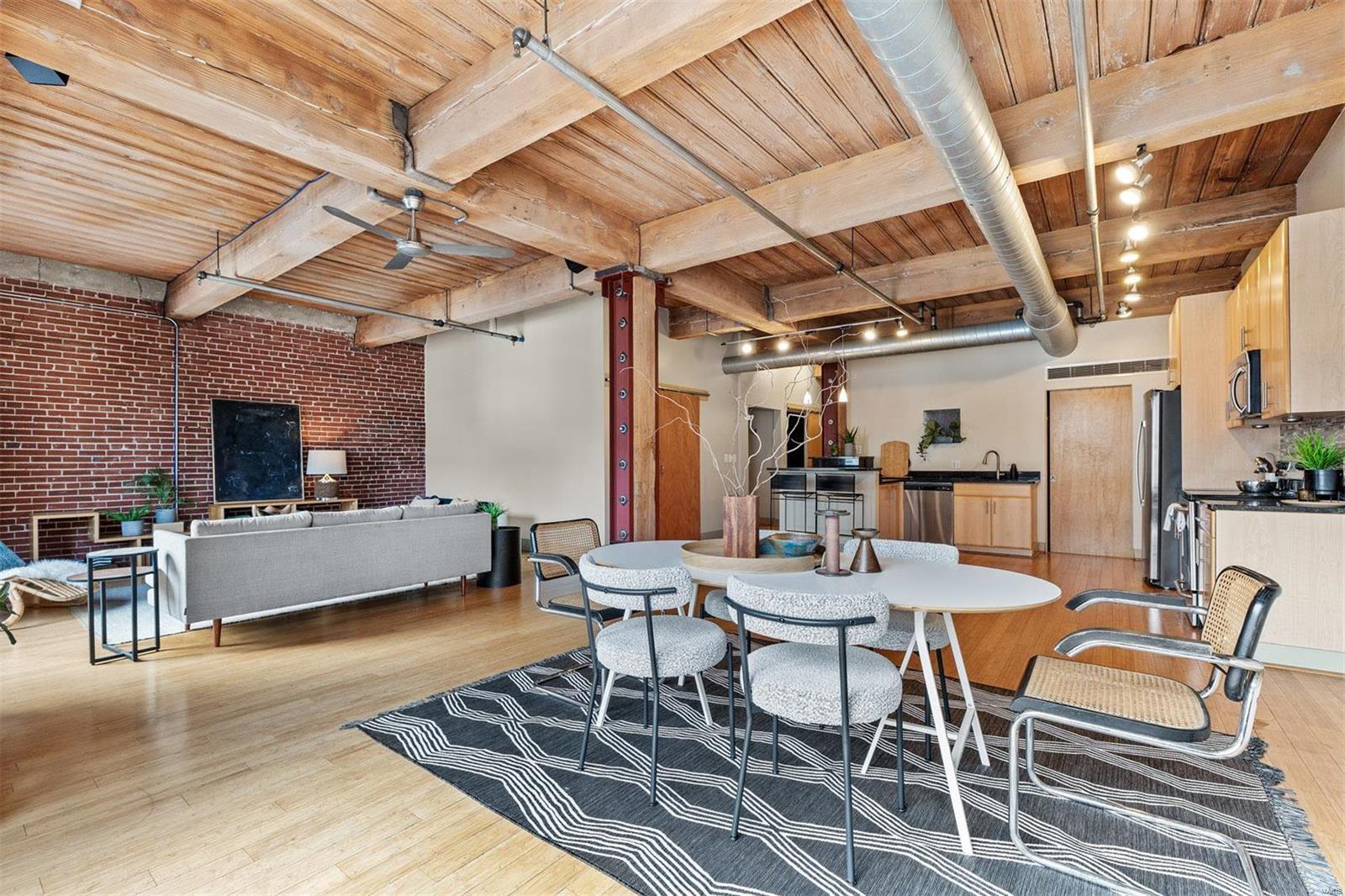 1209 Washington Avenue Unit: 701