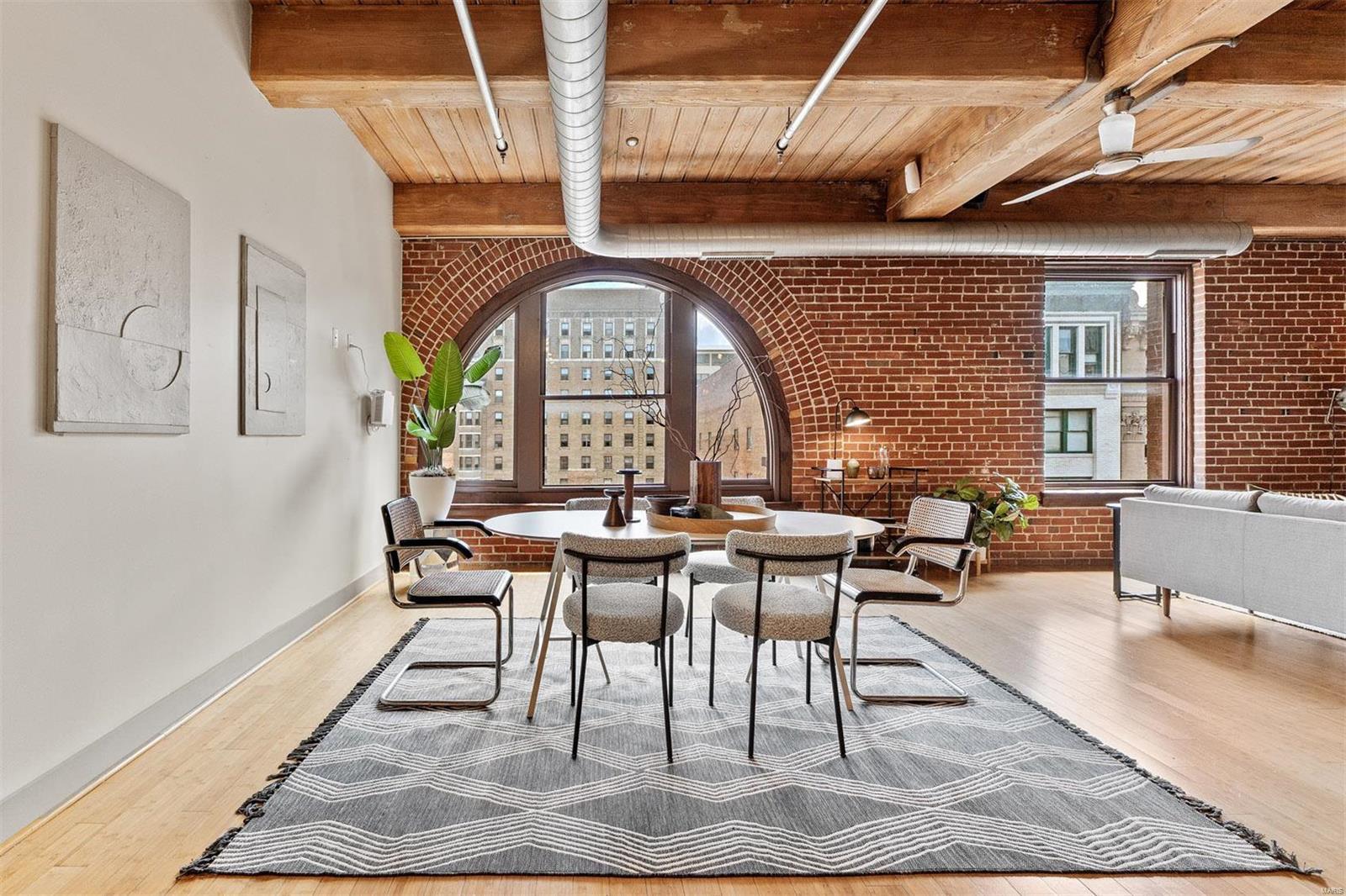 1209 Washington Avenue Unit: 701