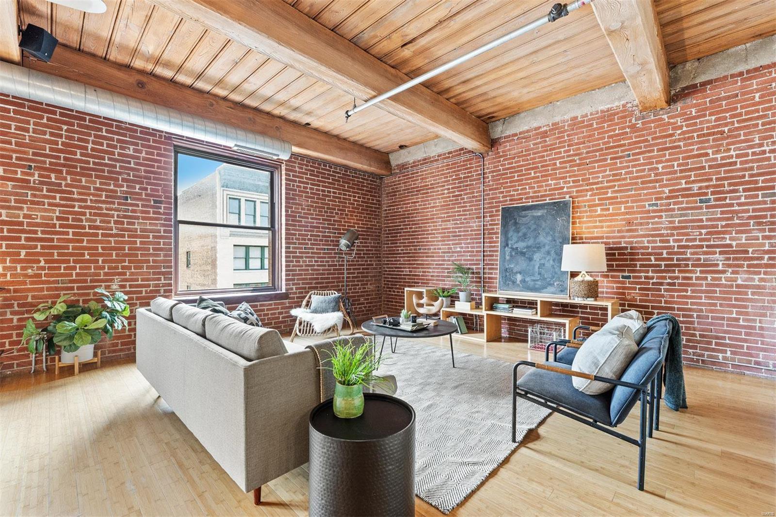 1209 Washington Avenue Unit: 701