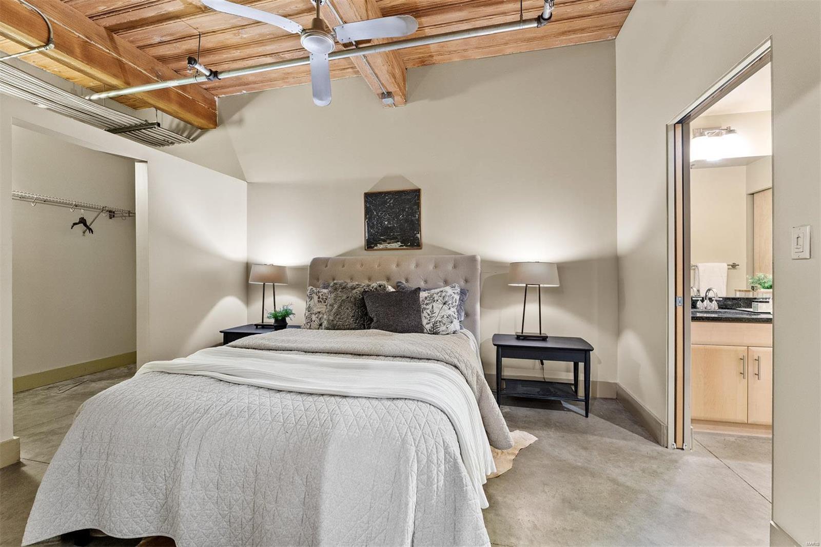 1209 Washington Avenue Unit: 701