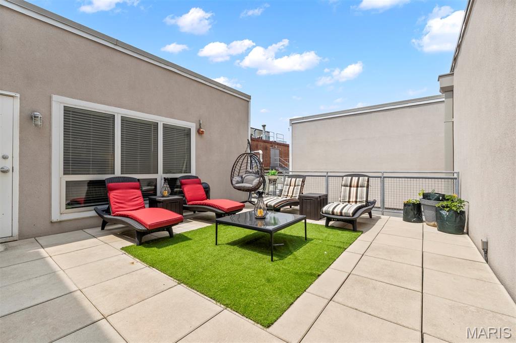 901 Washington Avenue Unit: 702