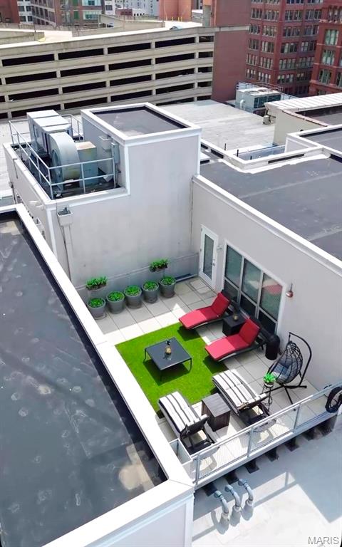 901 Washington Avenue Unit: 702