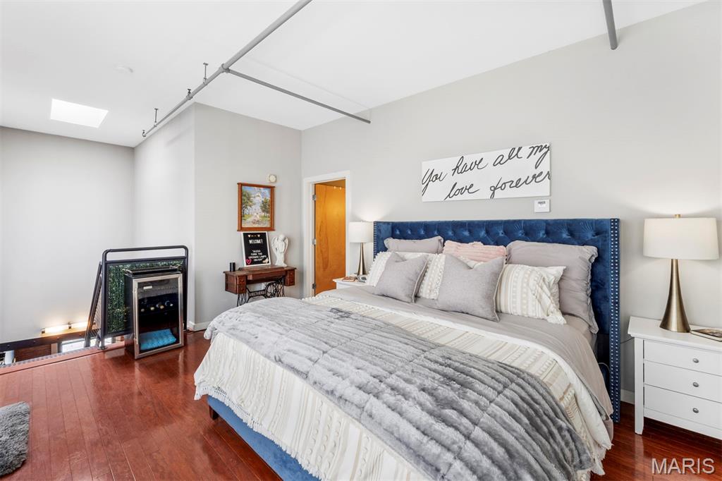 901 Washington Avenue Unit: 702