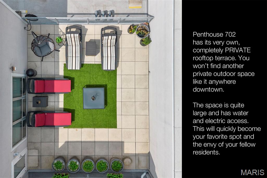 901 Washington Avenue Unit: 702