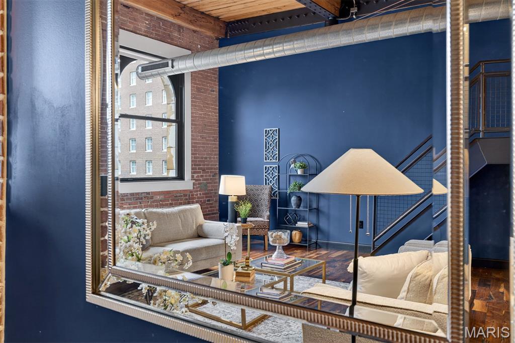 901 Washington Avenue Unit: 702