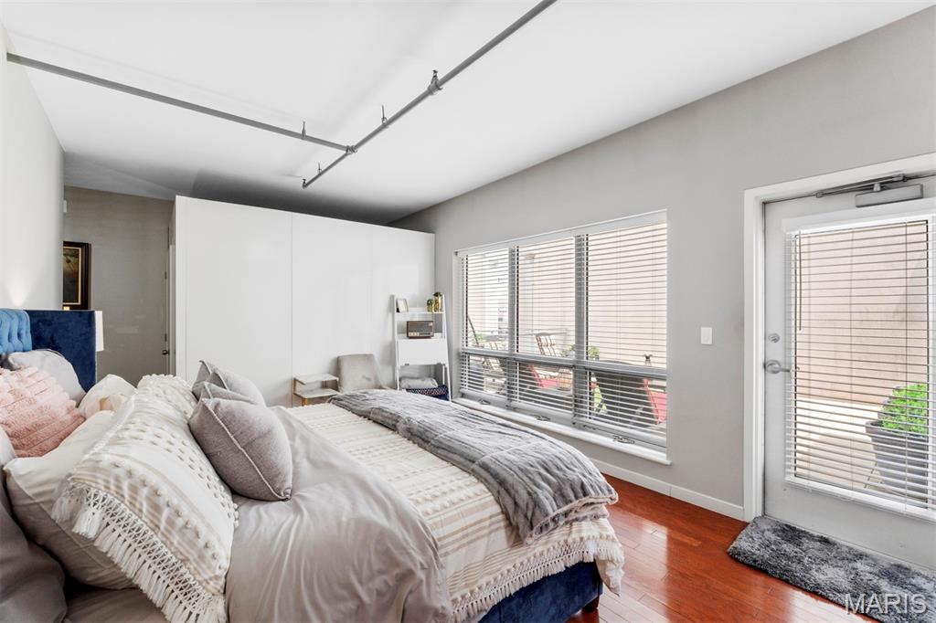 901 Washington Avenue Unit: 702