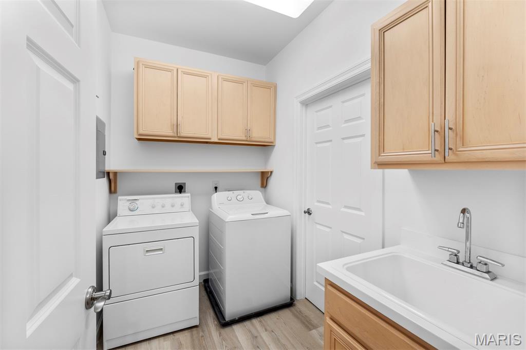 110 N Newstead Avenue Unit: 303