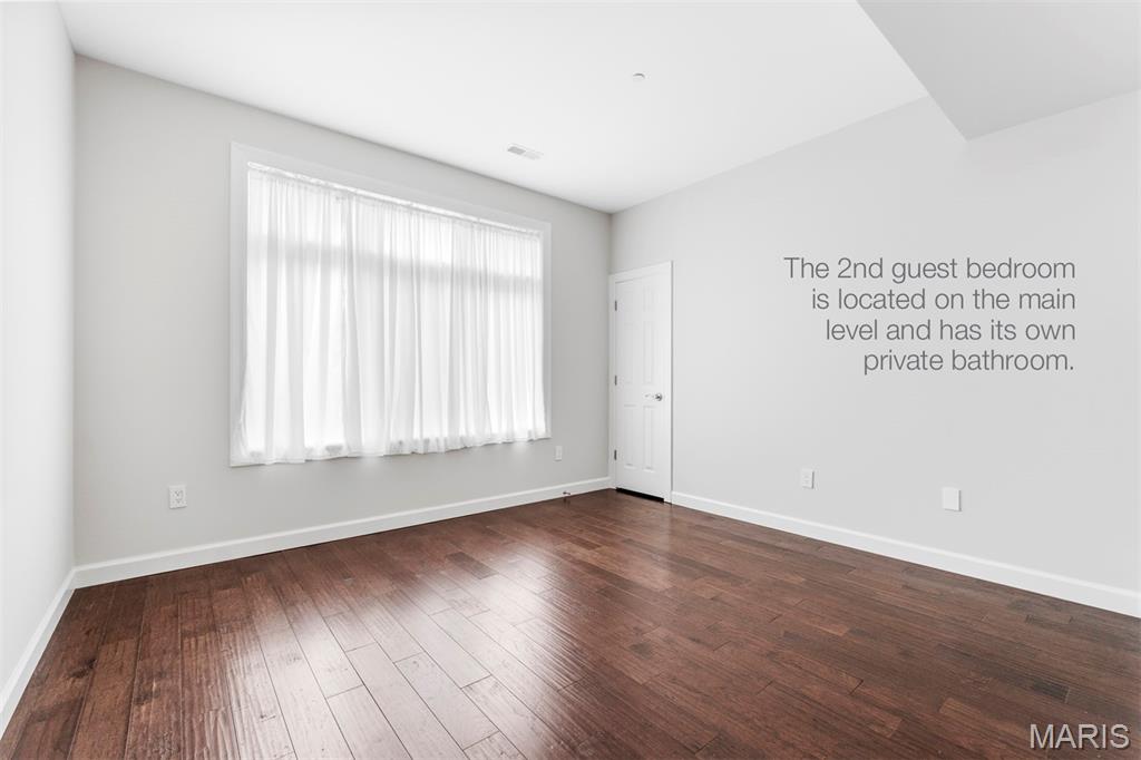 110 N Newstead Avenue Unit: 303