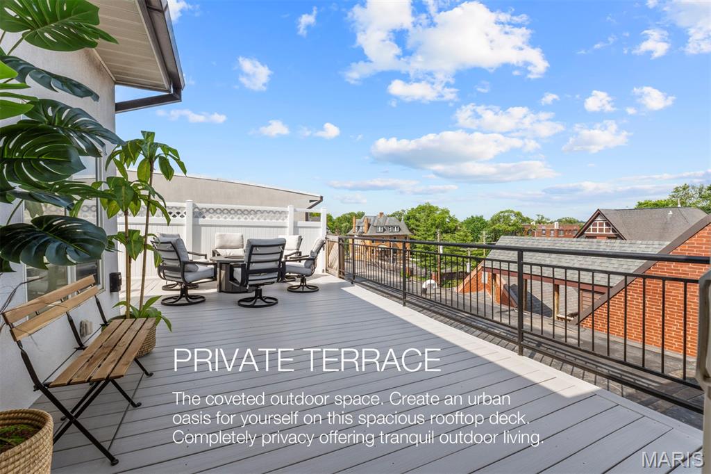 110 N Newstead Avenue Unit: 303
