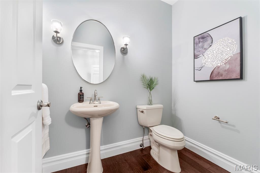 110 N Newstead Avenue Unit: 303