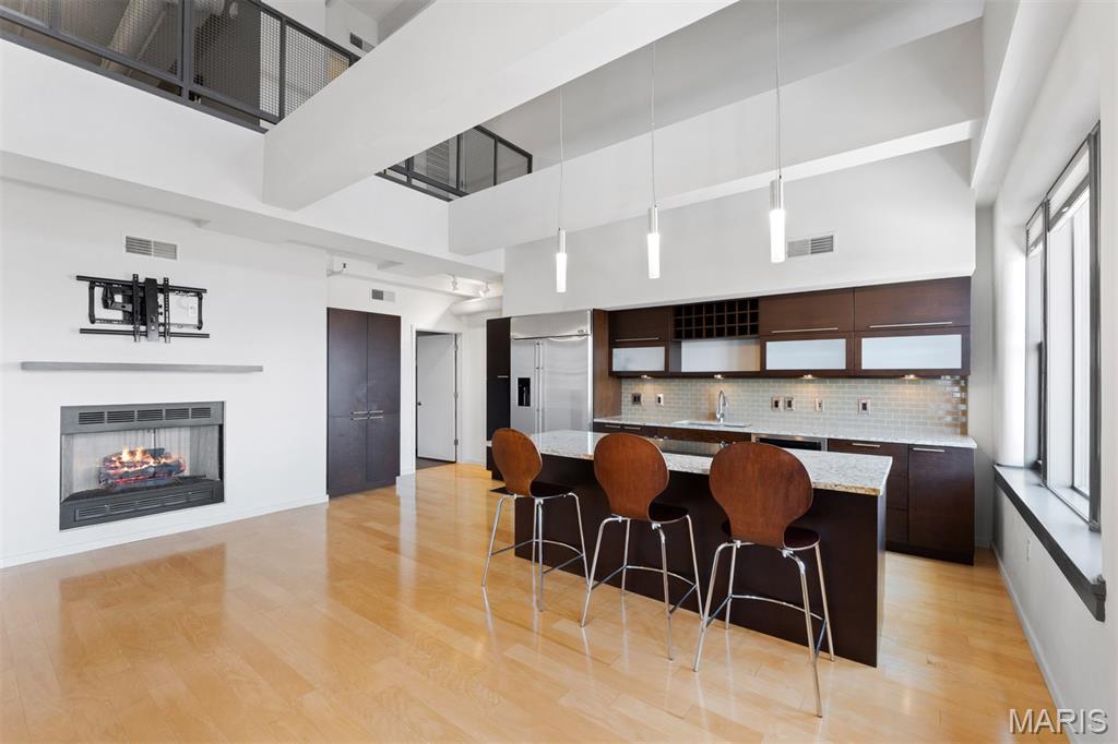 915 Olive Street Unit: 1606