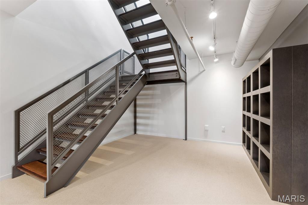 915 Olive Street Unit: 1606