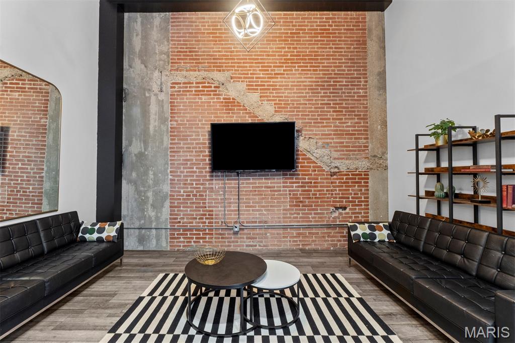 1511 Locust Street Unit: 510