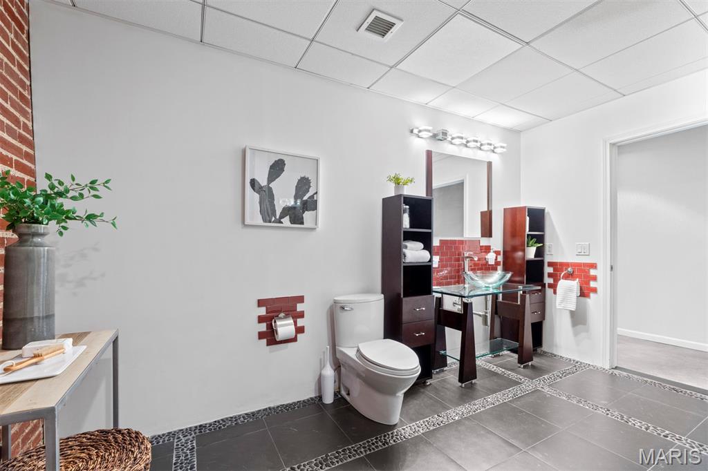 1511 Locust Street Unit: 510