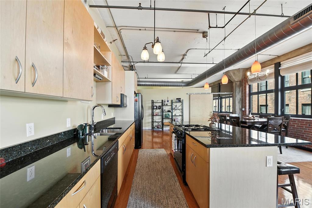1619 Washington Avenue Unit: 602