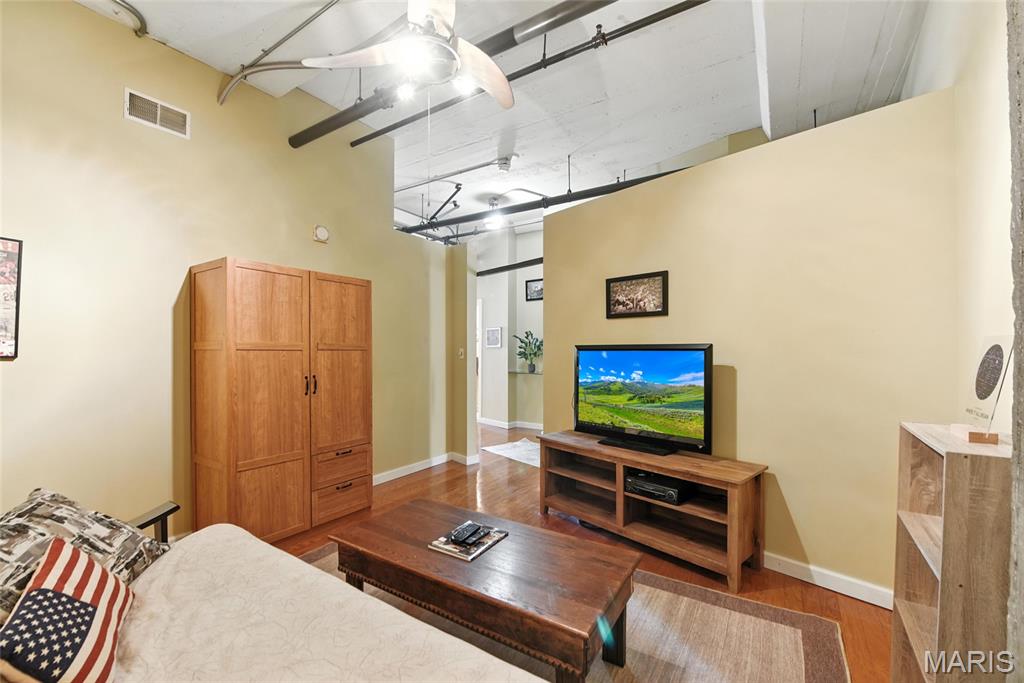 1619 Washington Avenue Unit: 602