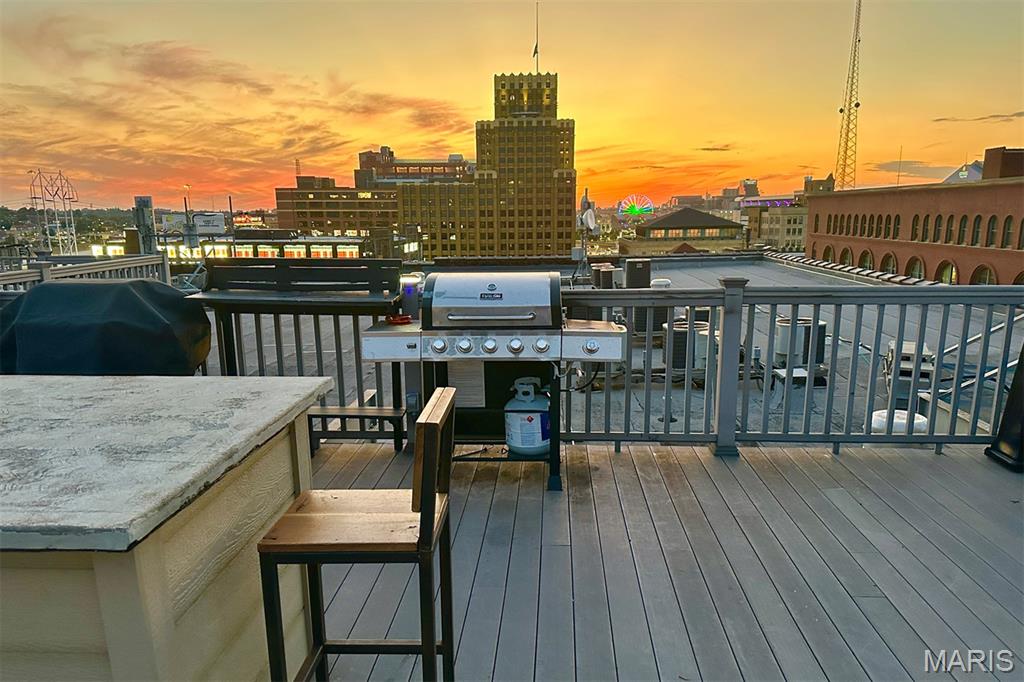 1004 Spruce Street Unit: 404