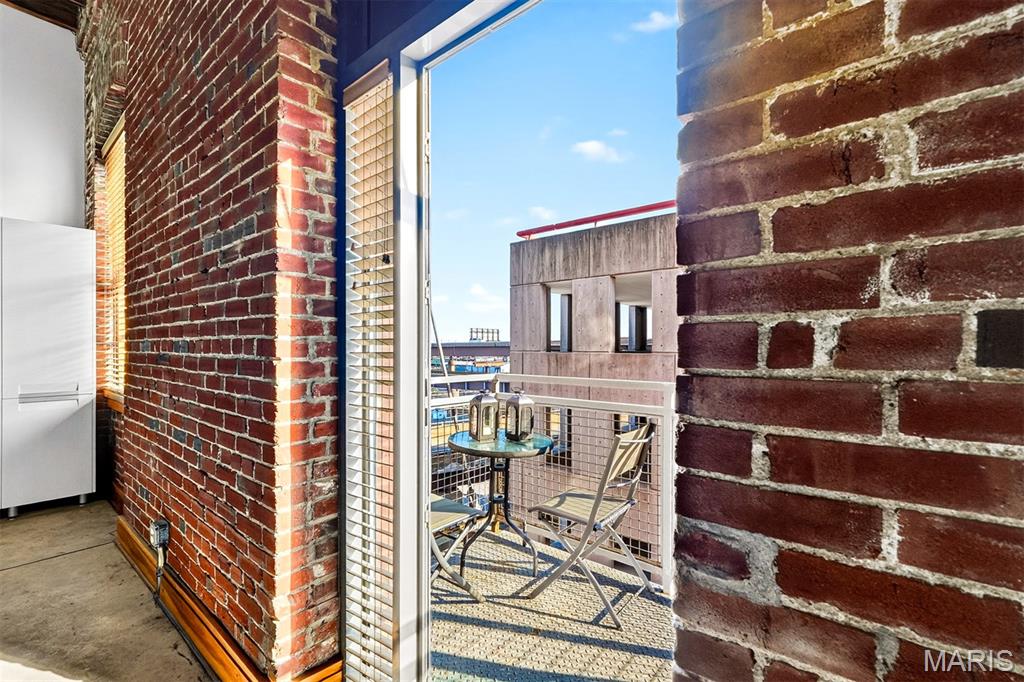 1004 Spruce Street Unit: 404