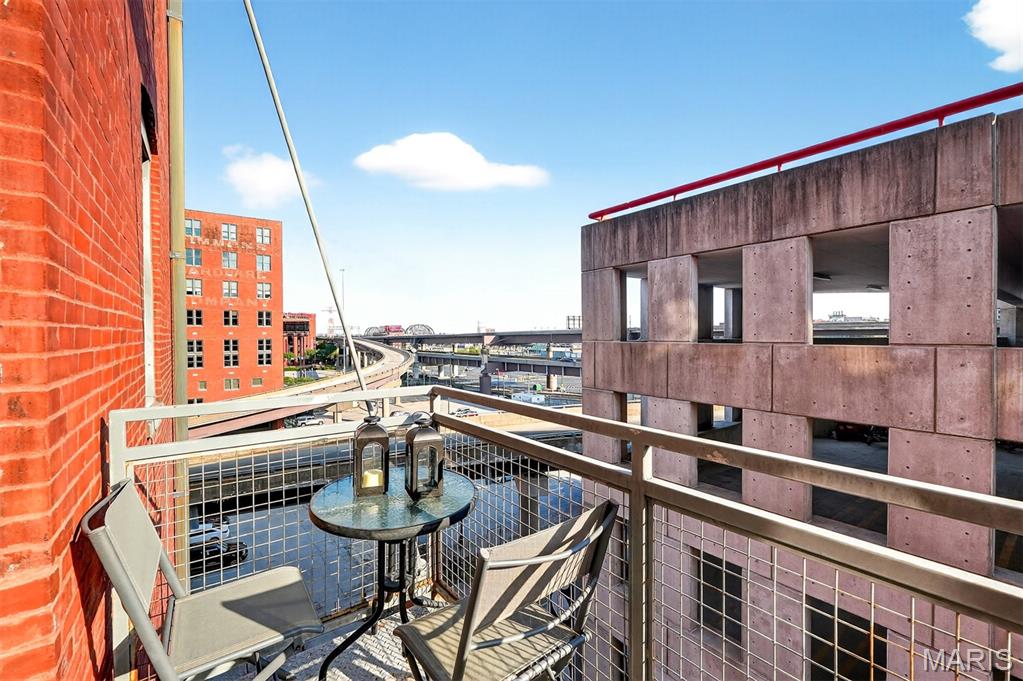 1004 Spruce Street Unit: 404