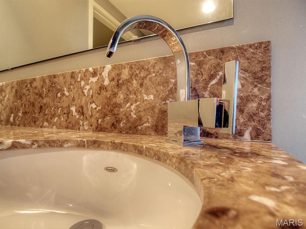 915 Olive Unit: 1206