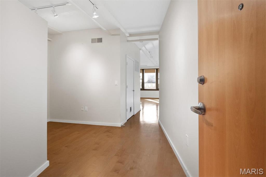 915 Olive Unit: 1206