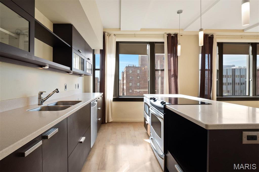 915 Olive Unit: 1206