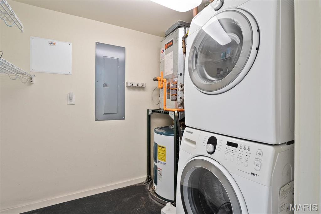 915 Olive Unit: 1206