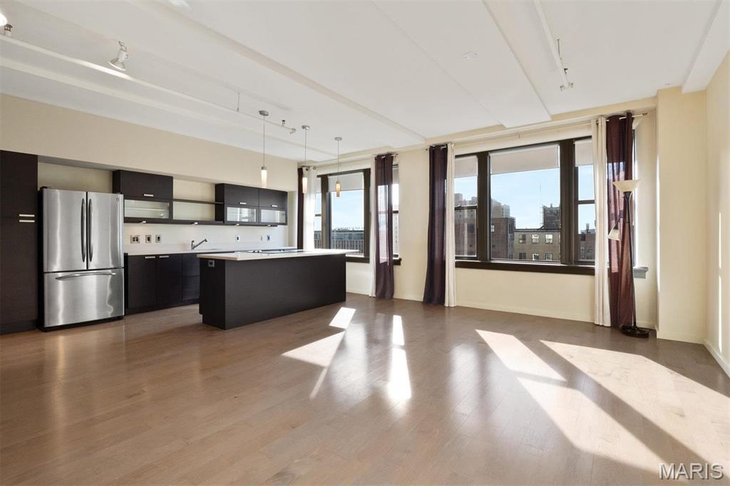 915 Olive Unit: 1206