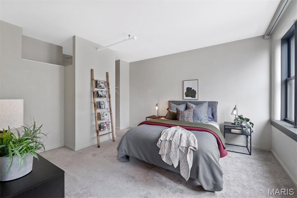 915 Olive Street Unit: 910