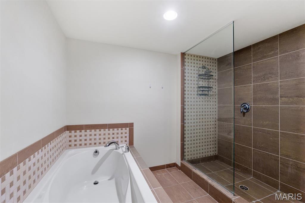 915 Olive Street Unit: 910