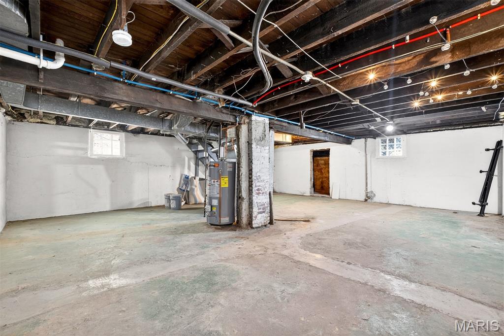 5834 Victoria Avenue