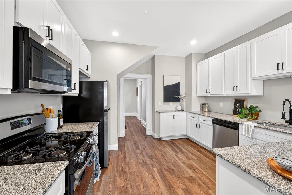 5834 Victoria Avenue