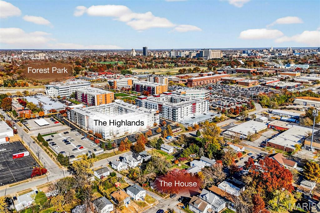 5834 Victoria Avenue