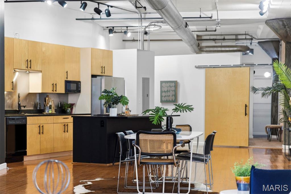 1619 Washington Avenue Unit: 505