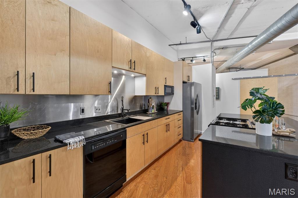 1619 Washington Avenue Unit: 505