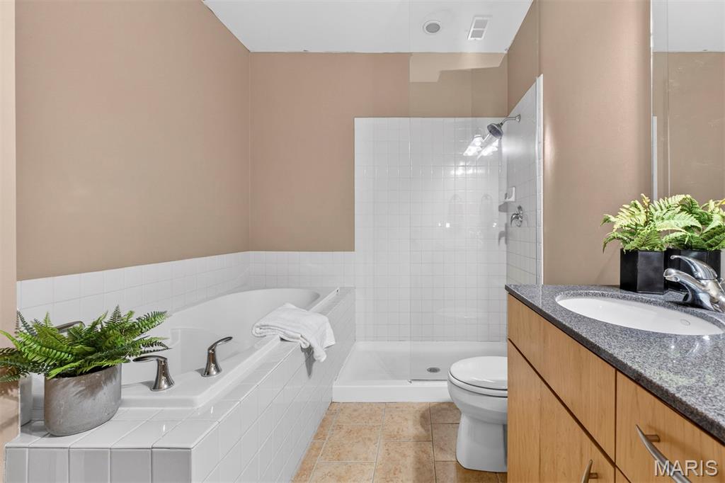 1619 Washington Avenue Unit: 505