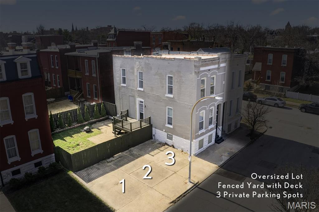 2124 Withnell Avenue